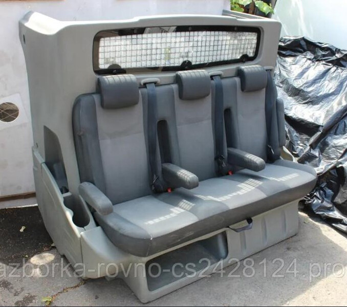 Перегородка салона з сидіннями Renault Trafic 3  2016 1.0 Бензин Киев
