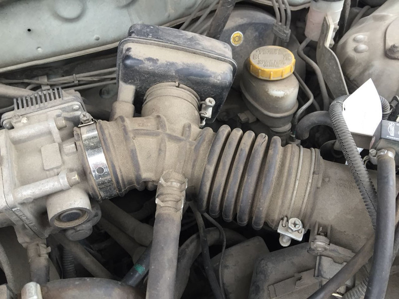 Гофра инжектора Nissan Almera N17  2006 1.6 Бензин Киев