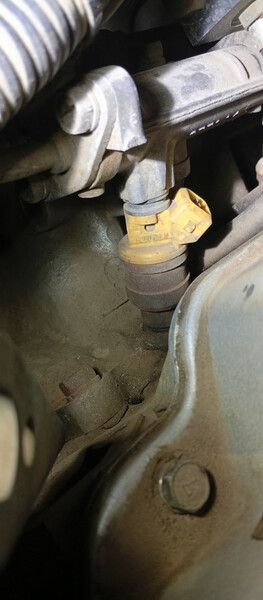 Топливная форсунка 1 шт Mitsubishi Galant 7  1995 1.8 Бензин Киев