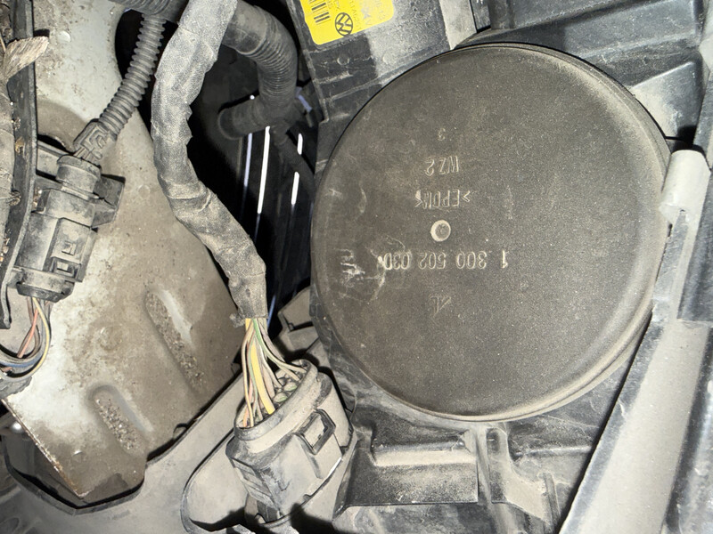 1 300 502 030 кришка фари пассат сс 2013 європа Volkswagen Passat CC  2013 купе 2.0 Дизель Винница