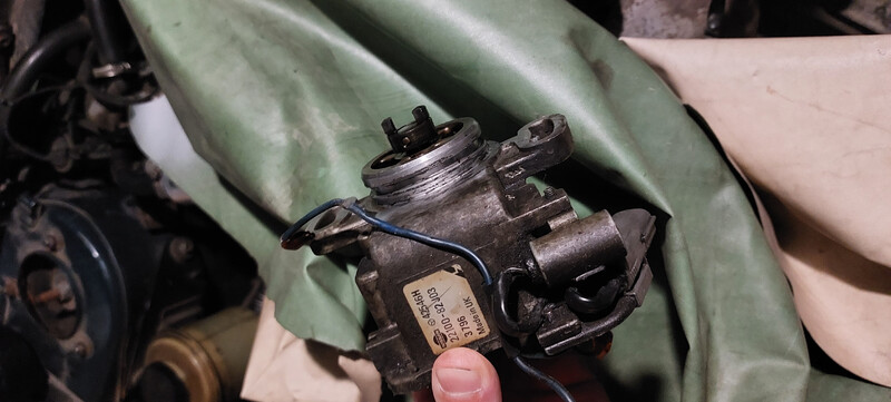 Трамблер в сборе Nissan Primera P11 1998 г.  Ровно