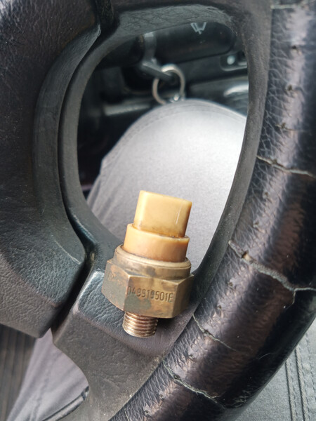 049919501e Audi 100 C3 1989 г.  1.8 л бензин Киев