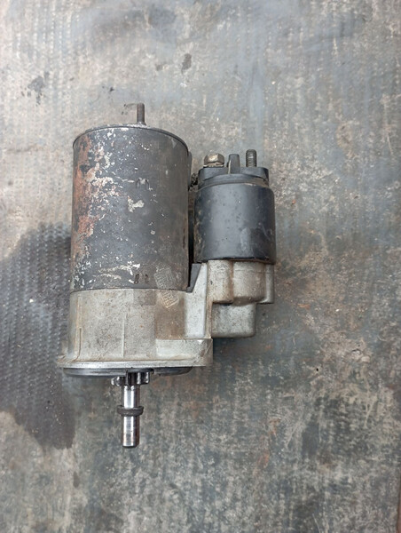 Напіввісь 1074311   Ford Escort, Volkswagen Jetta