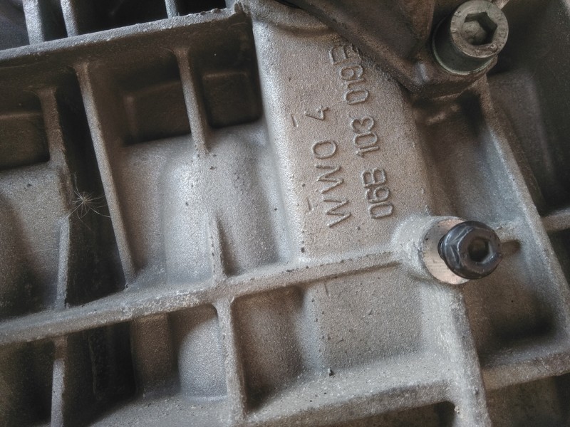 Блок двигателя Audi A4 B5 универсал 1998 г.  1.6 л бензин Киев