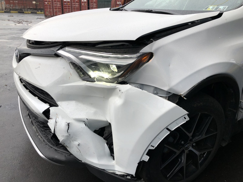 Основна фара у зборі 81185-42670   Toyota RAV4