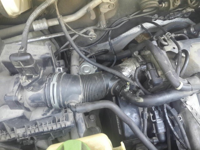 Патрубок повітряного фільтра 7H0129684   Volkswagen T5 (Transporter)