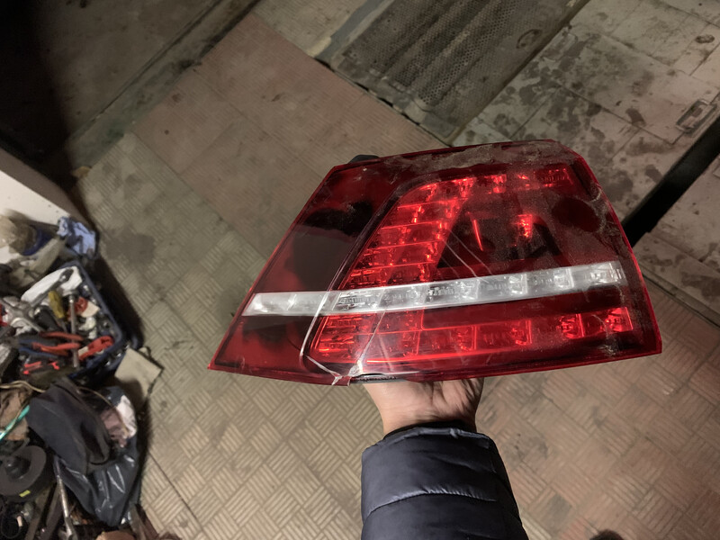 Ліхтар задній 5G6807393   Volkswagen e-Golf