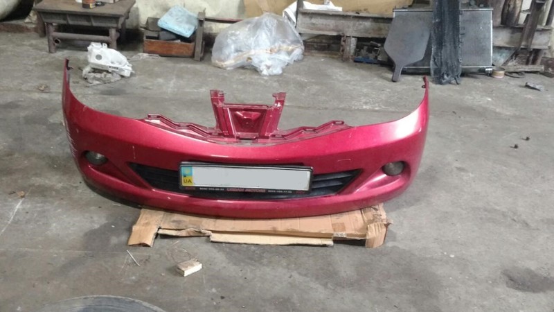 Бампер передній Nissan Tiida C11  2008 купе 1.6 Бензин 