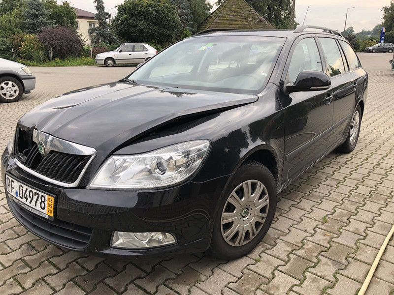 Капот Skoda Octavia A5 універсал 2012 р.  1.8 л бензин Бровари