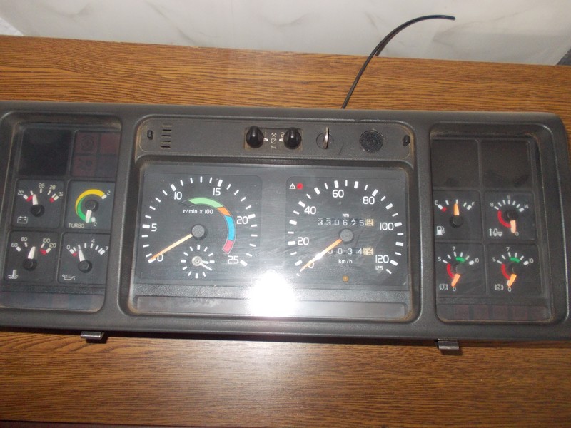 Приборная панель Volvo FH 1998 г.  Одесса
