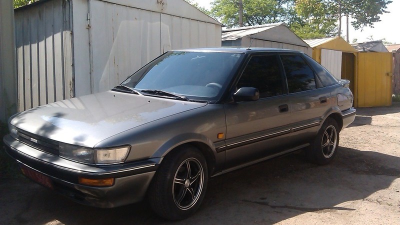 Капот Toyota Corolla хэтчбек 1987 г.  1.6 л бензин Пирятин