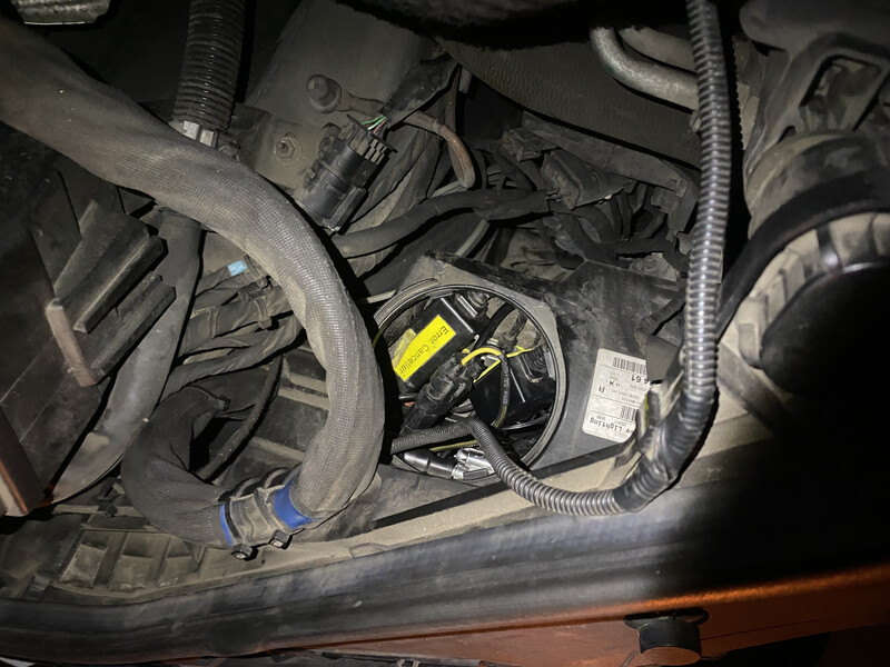 Заглушка правой фары ml 166 Mercedes-Benz M-Class  2011 3.0 Дизель Днепр