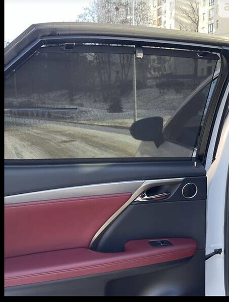 Кріплення задніх шторок Lexus RX 2018 г.  3.5 л бензин Черновцы