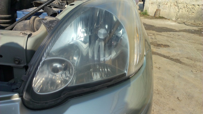 Фара передняя левая Toyota Yaris  2002 хэтчбек 1.3 Бензин Одесса