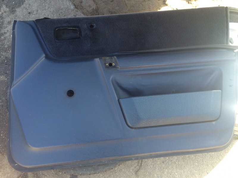 Картока дверей внйтреняя Audi 100 C3  1985 2.3 Бензин Днепропетровск