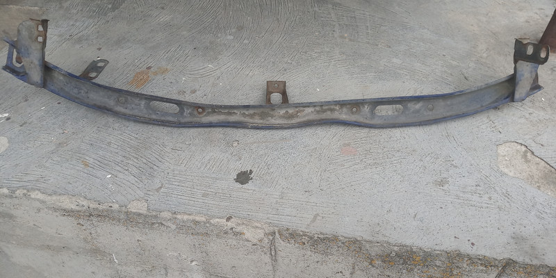 Рєснічка Nissan Almera N16  2004 1.5 Бензин 