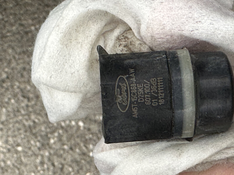 Датчик парктроника передний AM5T-15C868-AAW   Ford C-Max, Ford Focus