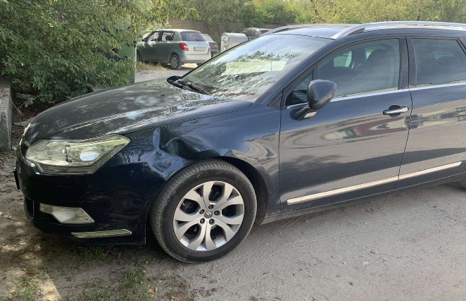 Крыло переднее левое Citroen C5  2009 1.6 Бензин Днепр