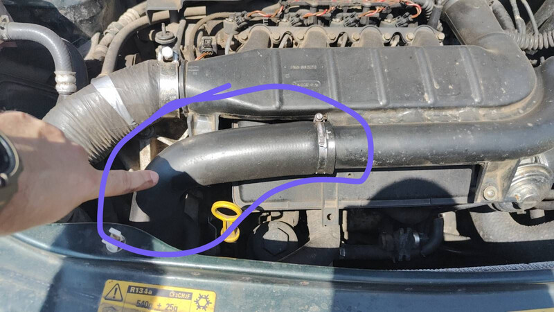 Патрубок інтеркулера (бмв двигун) Land Rover Freelander  2002 2.0 Дизель 