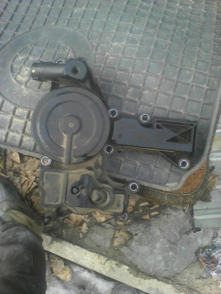 Маслоотделитель 06H103495A   Skoda Superb, Volkswagen Passat