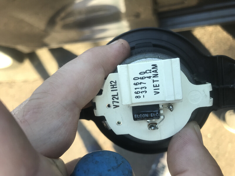 Динамік автомагнітоли Toyota Camry  2011 2.5 Бензин Київ