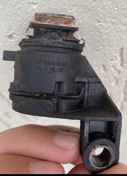 Патрубок печки 555 72 972   Opel Insignia