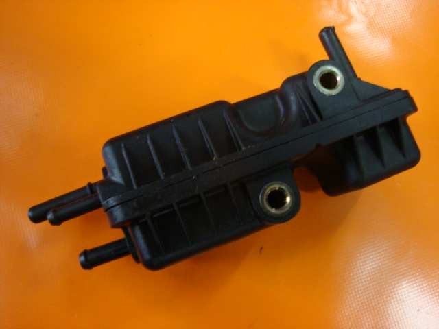 Топливный коллектор 55219218, 55219331 Fiat Doblo  2005 1.9 Дизель Горохов