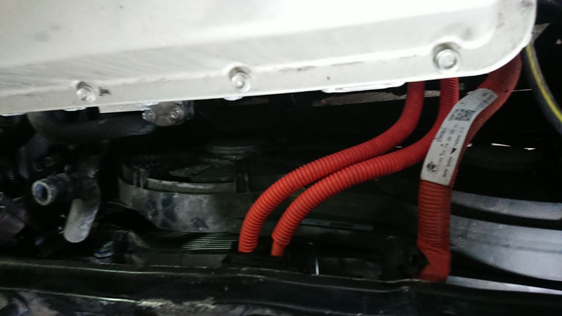 Рамка вентилятора радиатора Nissan Leaf  2016 універсал 1.0 Электро 