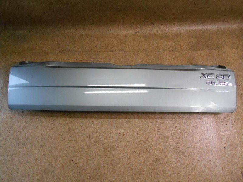 Нижняя чать задней крышки багажника Volvo XC90  2005 2.5 Дизель Одесса