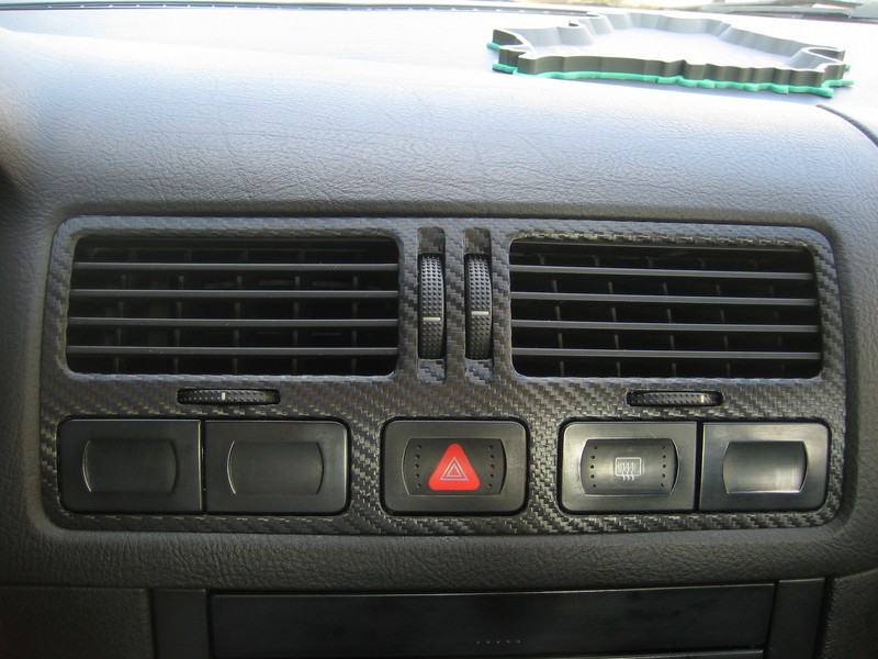 Центральный дефлектор (воздуховвод) Volkswagen Bora  2000 1.6 Бензин 