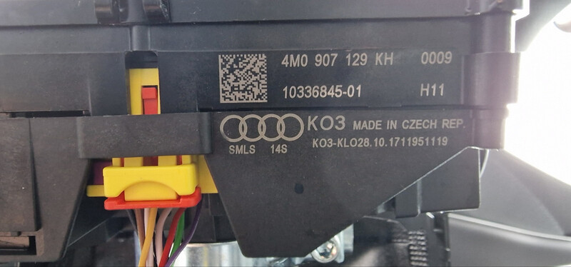 Датчик угла поворота руля Audi Q7  2018 3.0 Бензин 