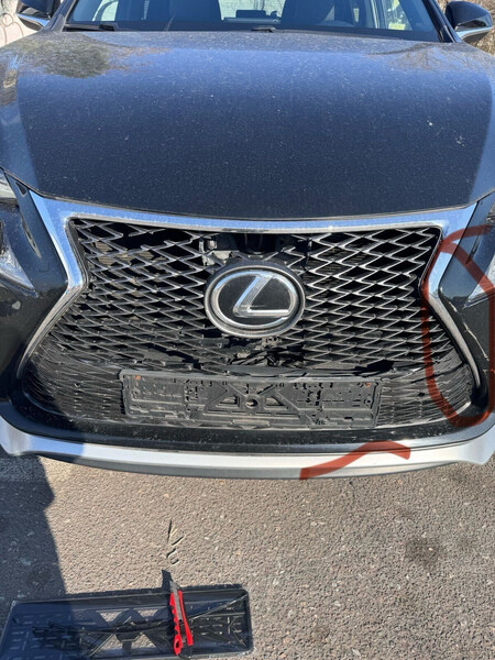 Передняя решетка Lexus NX 2016 г.  2.0 л бензин