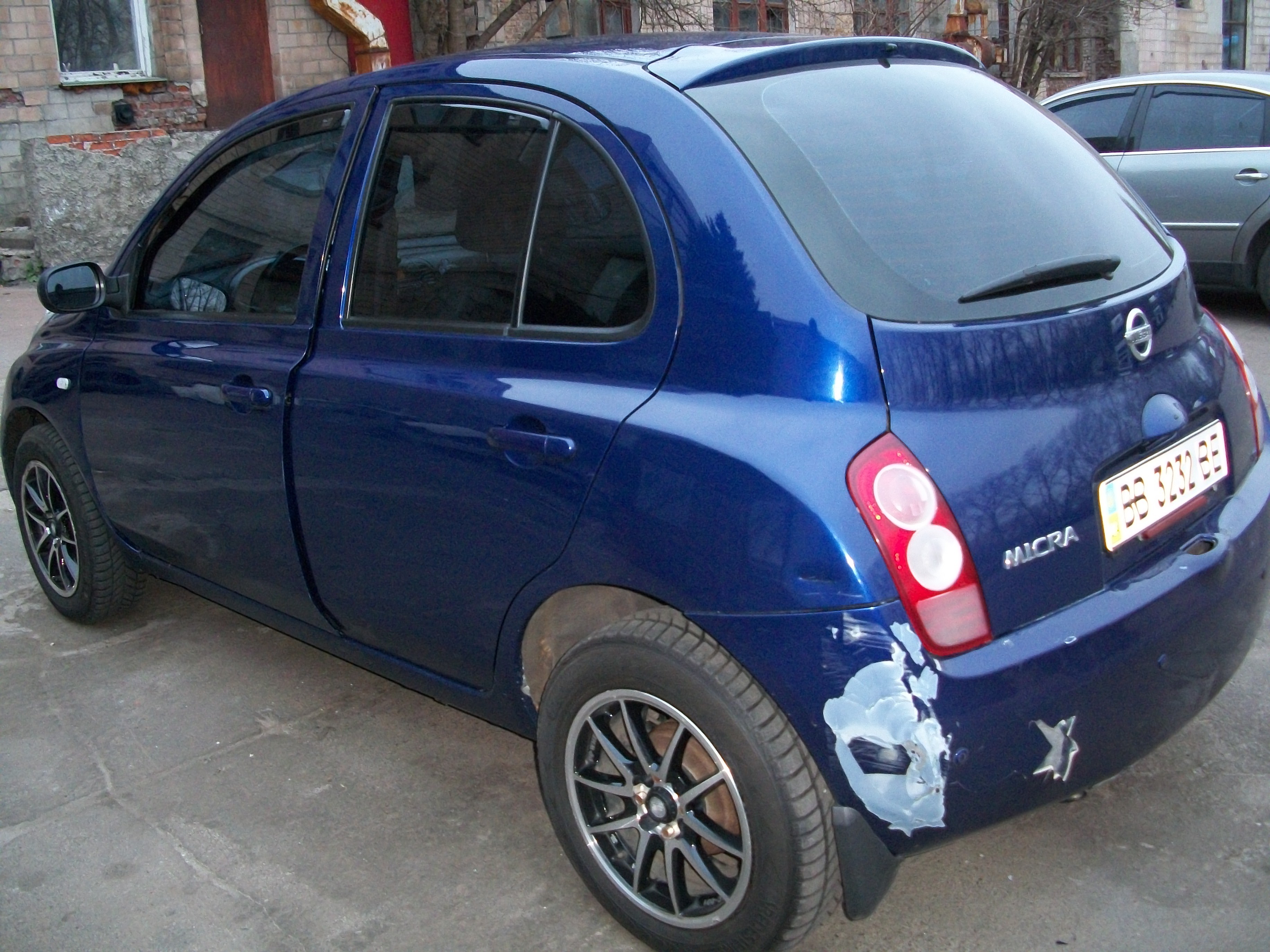 Бампер задній Nissan Micra тди 2004 1.2 Бензин 