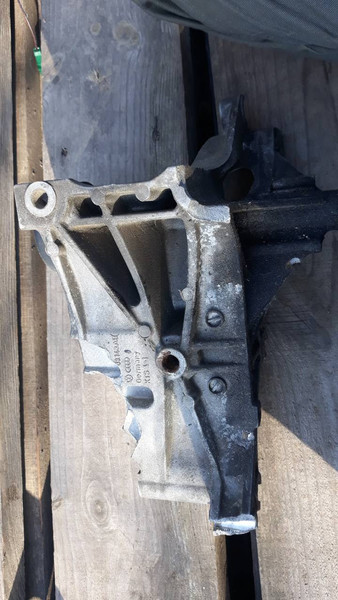 Крепление генератора Volkswagen Golf 4  1998 хэтчбек 1.9 Дизель Коблево