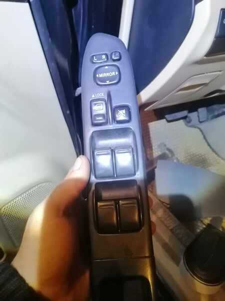 Блок управління склопідйомниками Subaru Forester SG  2007 універсал  Электро 