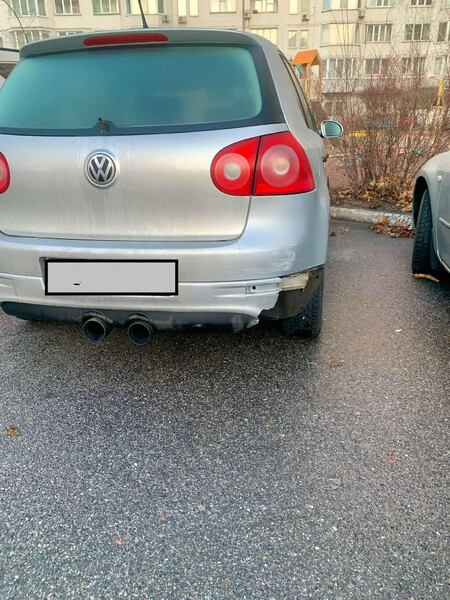 Бампер задній Volkswagen Golf 5 2005  Электро 