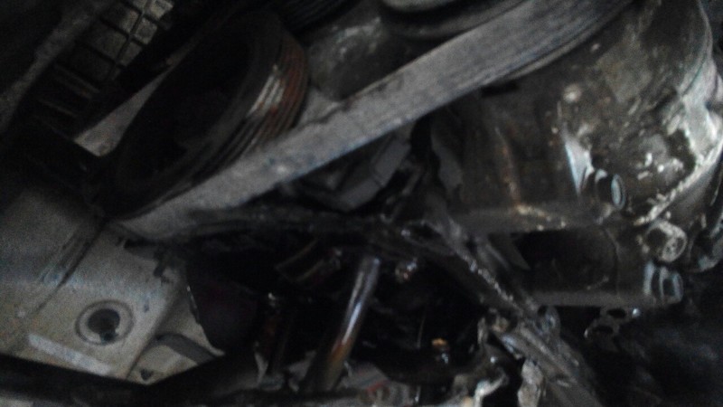 Поддон двигателя Toyota Yaris  2006 хэтчбек 1.3 Бензин Киев