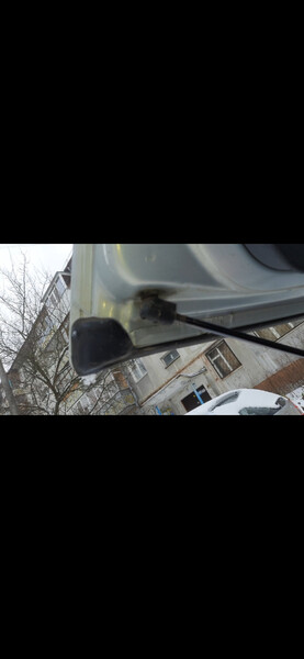 Уплотнитель двери багажника Renault Megane 2 хетчбек 2003 р.  1.4 л бензин Суми