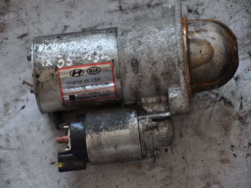 Стартер Hyundai i40  2010 хетчбек 1.7 Дизель 