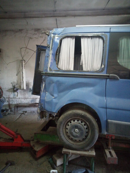Чверть кузова задня права Renault Trafic 2  2005 1.9 Дизель 