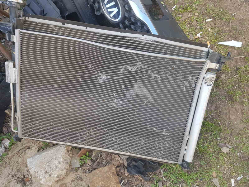 Радиатор охлаждения Kia Sorento LX/L 2016 2.4 Бензин Черкассы