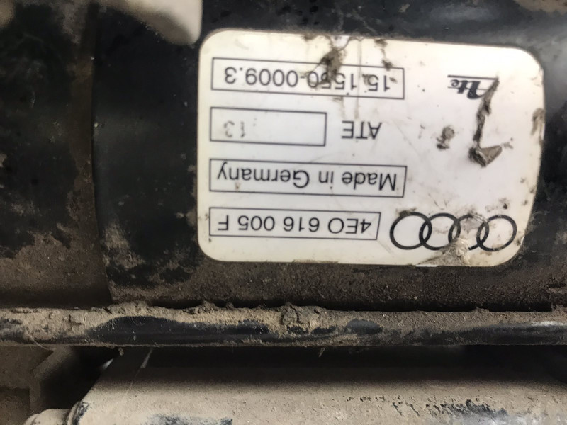 Насос пневмоподвески Audi A8 d3 2006 4.2 Бензин Одесса