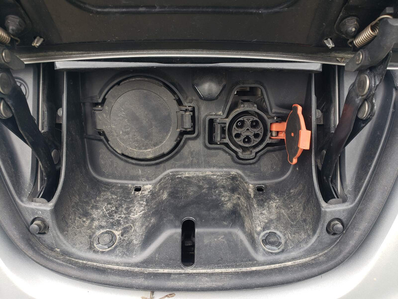 Зарядний порт type 1 Nissan Leaf  2016 хетчбек 1.0 Электро 