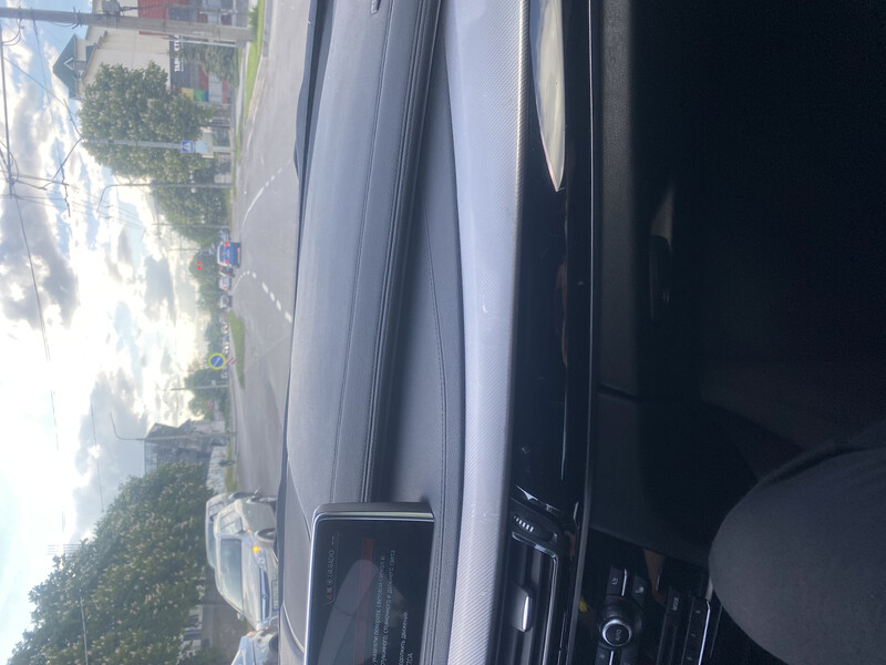 Накладка торпедо f15 f16 BMW X6  2018 3.0 Бензин 