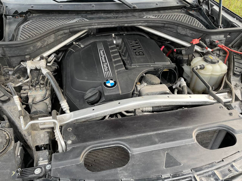 Повітрозабірник BMW X5 F15 2016 р.  3.0 л бензин Рівне