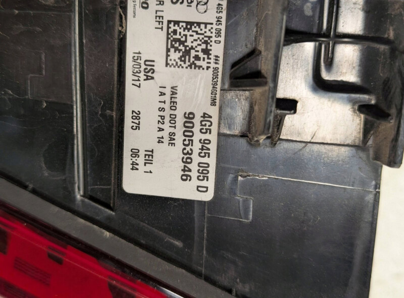 Светодиодный задний фонарь Audi A6 C7  2016 2.0 Бензин Одесса
