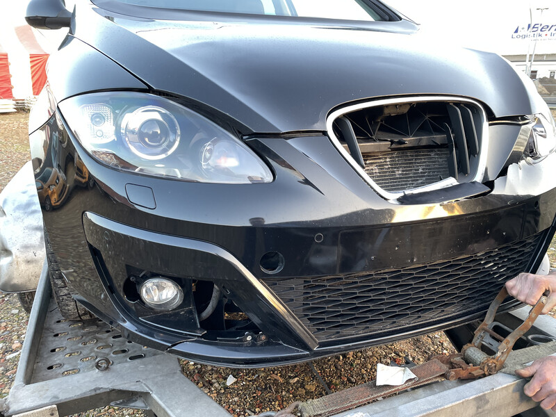 Радиаторная решетка Seat Altea XL  2011 универсал 1.6 Дизель Житомир