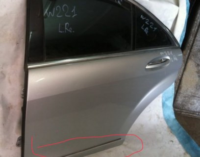 Молдинг двери Mercedes S-Class 2006 г.  5.5 л бензин Киев