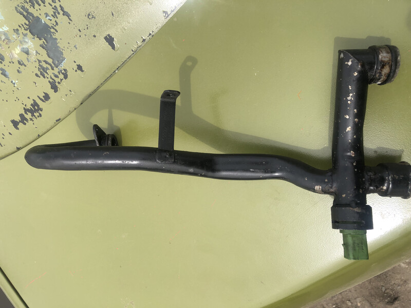 Патрубок Audi A6 С5 2002 г.  2.5 л дизель