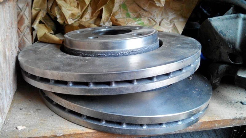 Тормозные Диски Передние BMW 3 Series  1992 2.5 Бензин Одесса